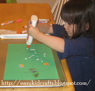 Fun Mommy and Me Crafts: Chinese New Year Paper Lanterns